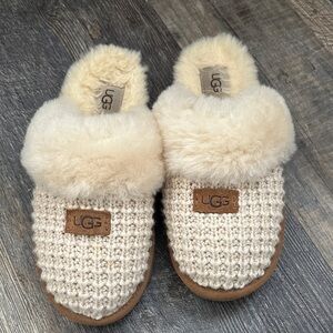 UGG Beige Knit Slippers with Plush Trim